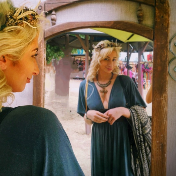 Meet Your Poshmark Seller - Picture 6 of 7